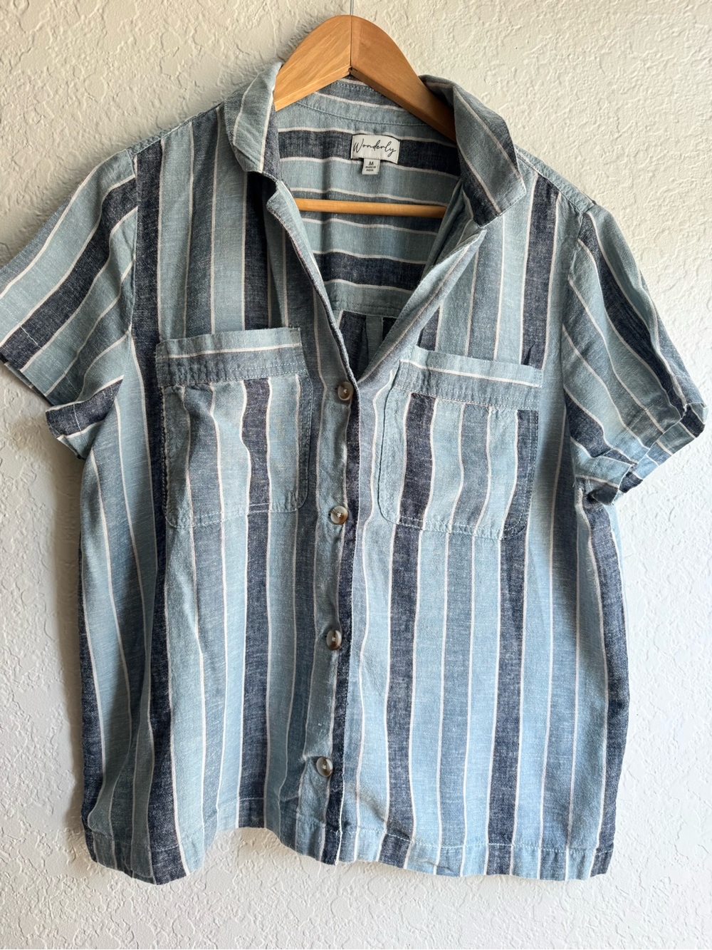 Wonderly Blue and White Striped Short-Sleeve Button-Down Shirt